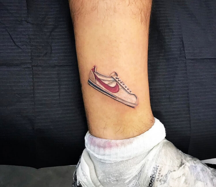 Nike shoe tattoo by Alberto Marzari | Post 31655