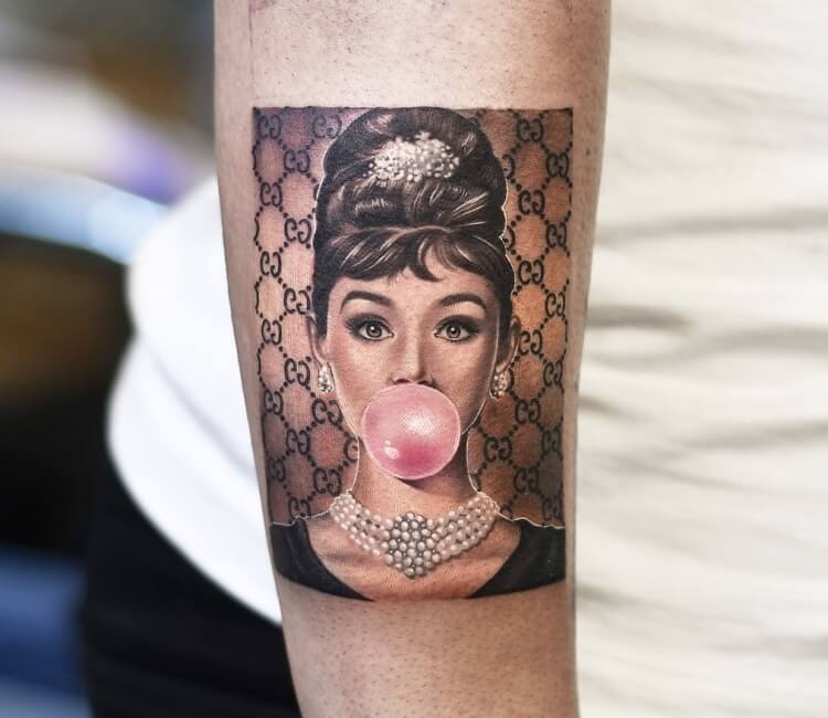 Just got a Audrey Hepburn tattoo  raudreyhepburn