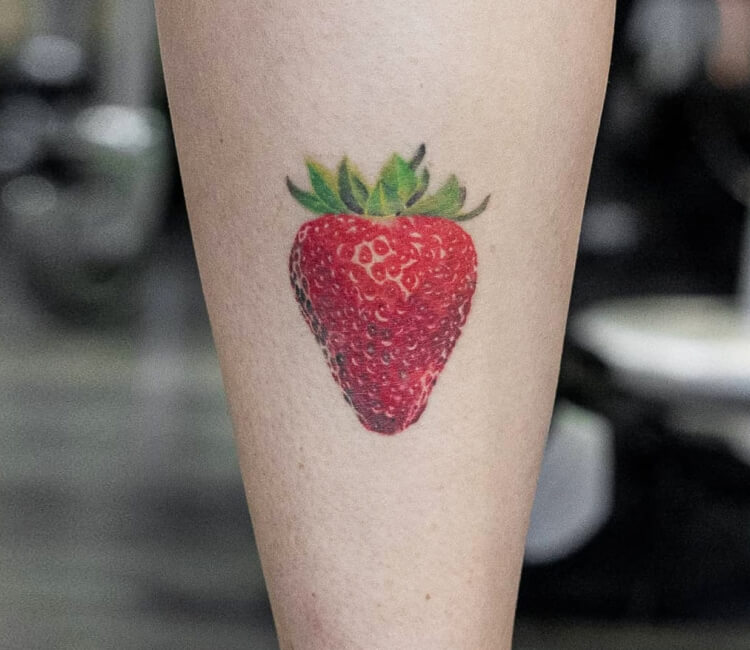 Strawberry tattoo by Dani Ginzburg | Post 30958