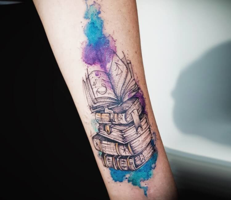 Book tattoo by Daria Mlecna | Post 30248