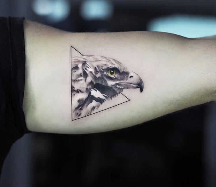 Premium Vector | Black and white tribal decorative eagle pattern tattoo