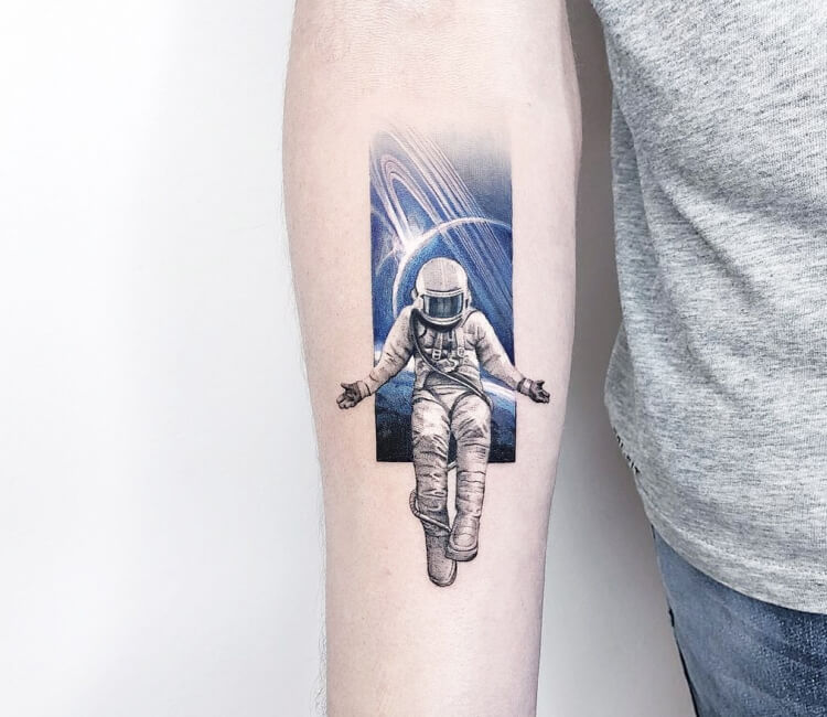 astronaut tattoo Archives  Visions Tattoo and Piercing