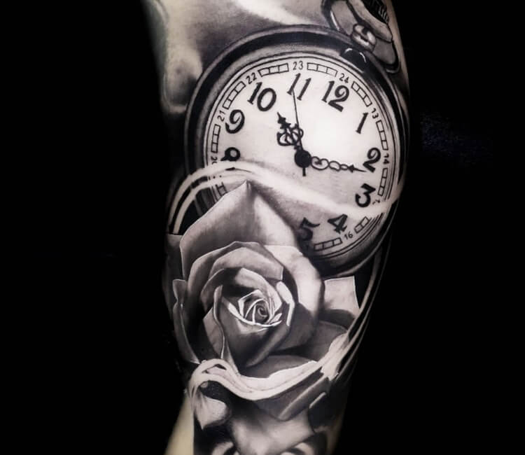 I'd love to build out this watercolor stopwatch tattoo I have to something  like a 3/4 sleeve, but I'm coming up short on ideas. I did think of  transforming it into a