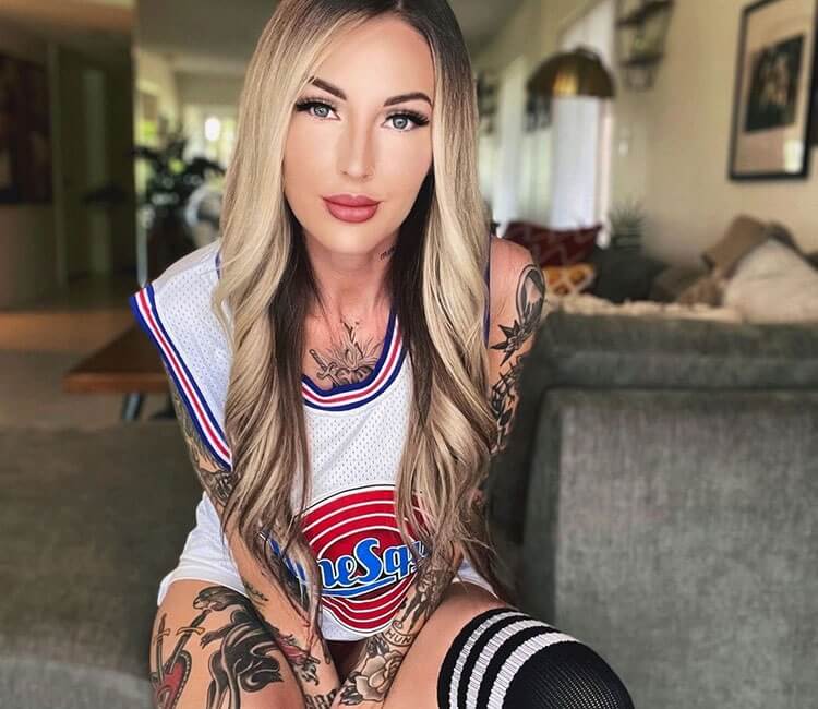 Tattooed Girl Model Paige Amaze Post 32131