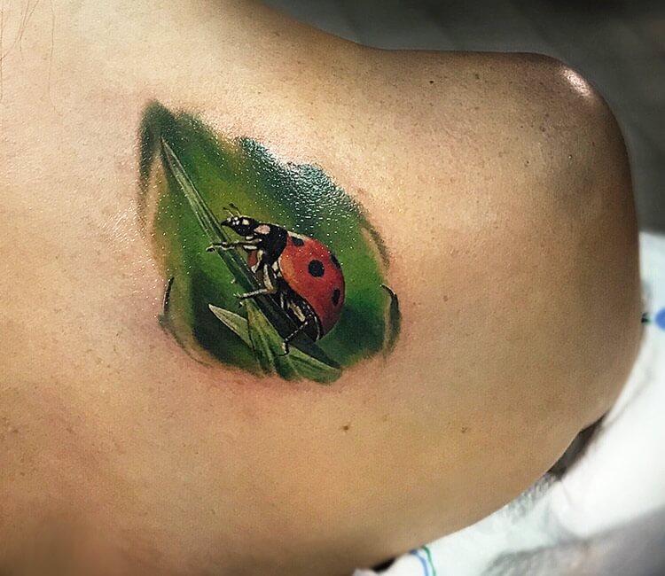 Mama tattoo for my mama 🌼🤰🏽it's a cover up of a teeny ladybird tattoo  she got when she was my age 30 years ago! It's a bit wobbly but I love it :