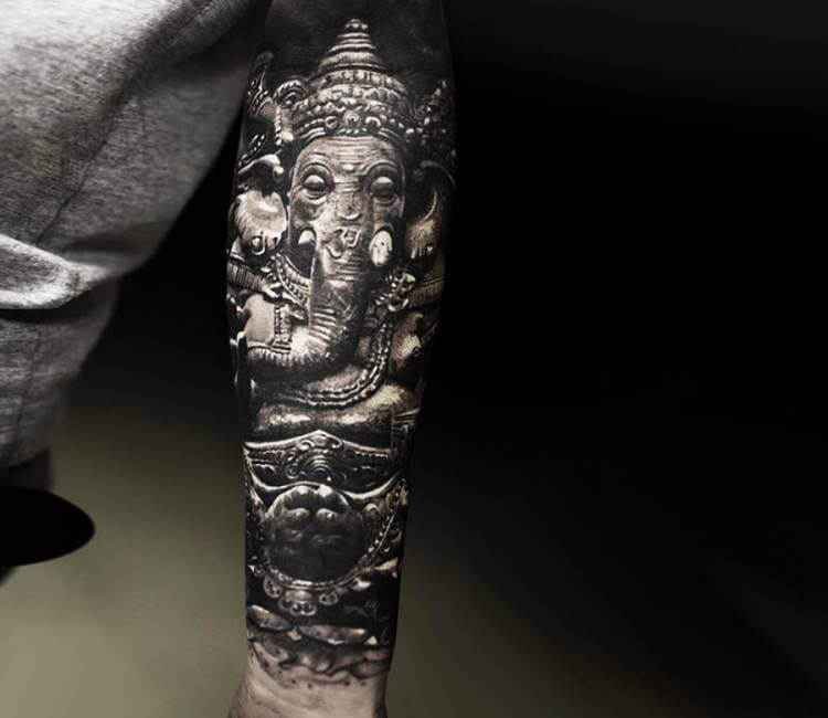 Lord Ganesha Tattoo Design Ideas Images | Om tattoo design, Tattoo designs,  Om tattoo