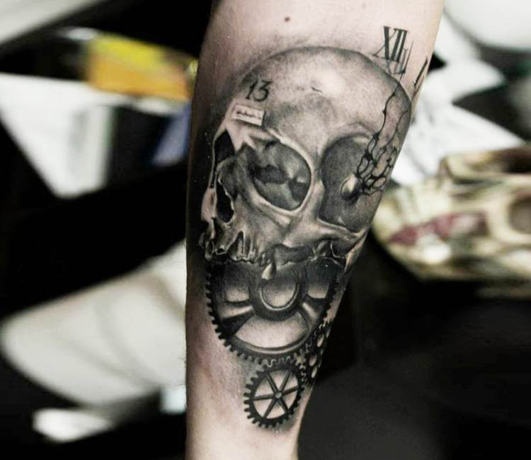 Skull and gears tattoo by Bacanu Bogdan | Post 21329