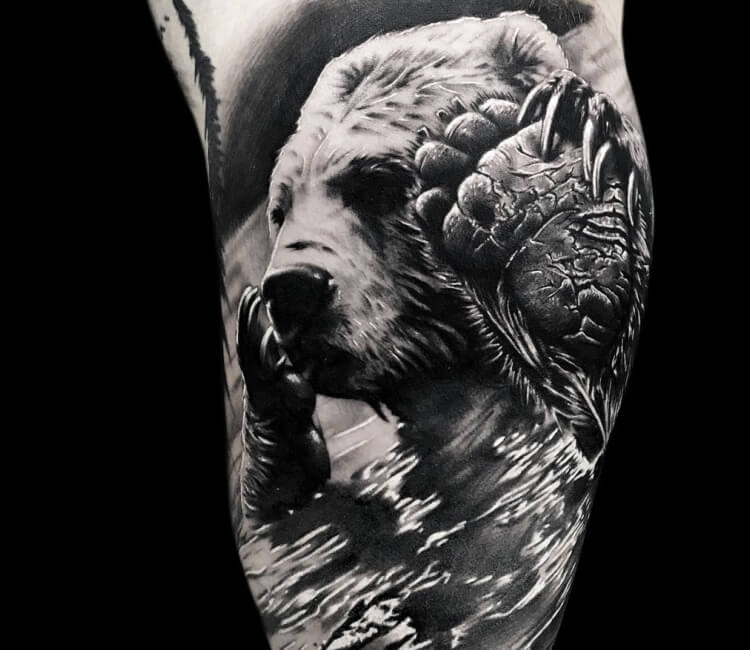 Tattoo uploaded by Pol tattoo ジプシー • Oso #tattoo #bng #realism #bear  #animal • Tattoodo