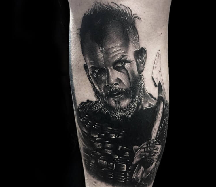 The temporary tattoo of Floki Gustaf Skarsgård in Vikings  Spotern