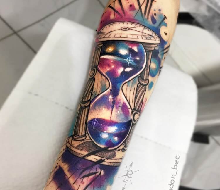 40 Explore the Eternal Passage of Time with Hourglass Tattoo Ideas