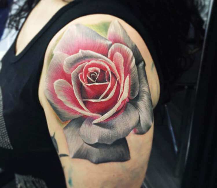 Rose tattoo by Daniel Bedoya | Post 25055