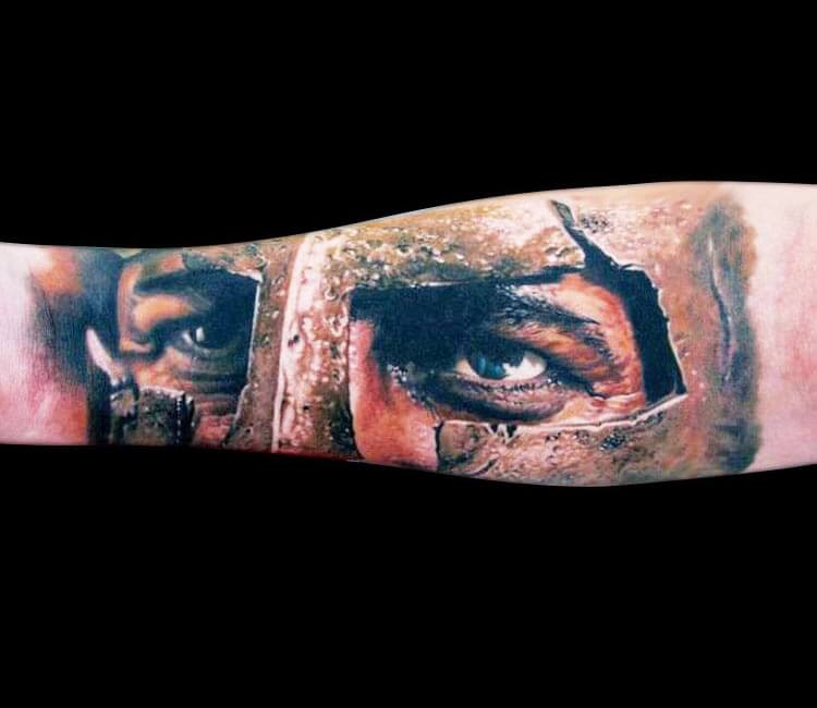 LInk Tattoo Studio  Leonidas king 300 film  tattoo by axellopez  Guest Artist linktattoopadova                linktattoopadova realistictattoo sparta helmet italia italy roman  warrior tattoo tattoos padovatattoo 