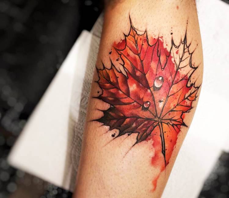 Small Oak Leaf Tattoo | Delicate Leaf Tattoos