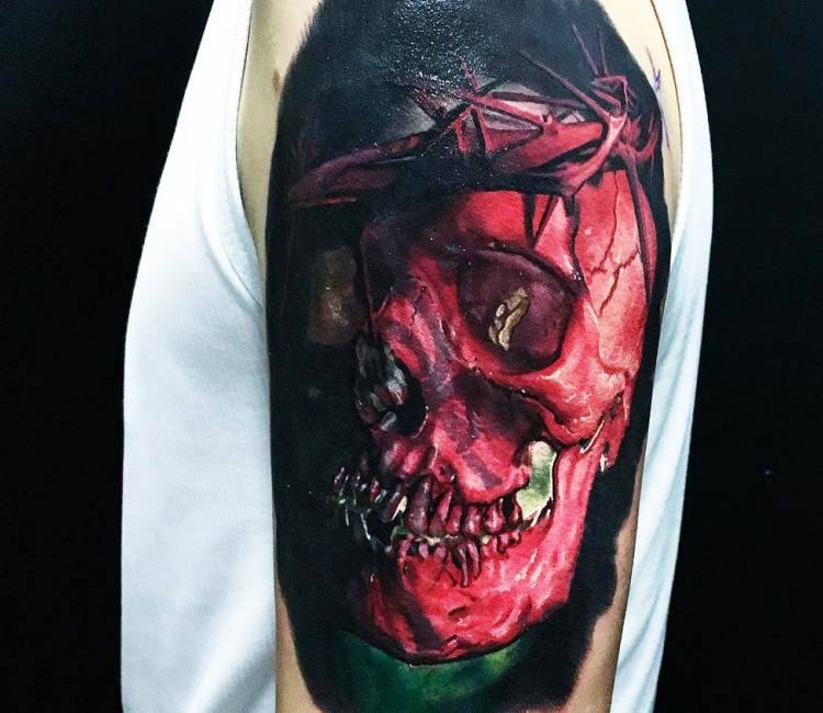 Red Skull back tattoo | Skull tattoo, Tattoos, Horror tattoo