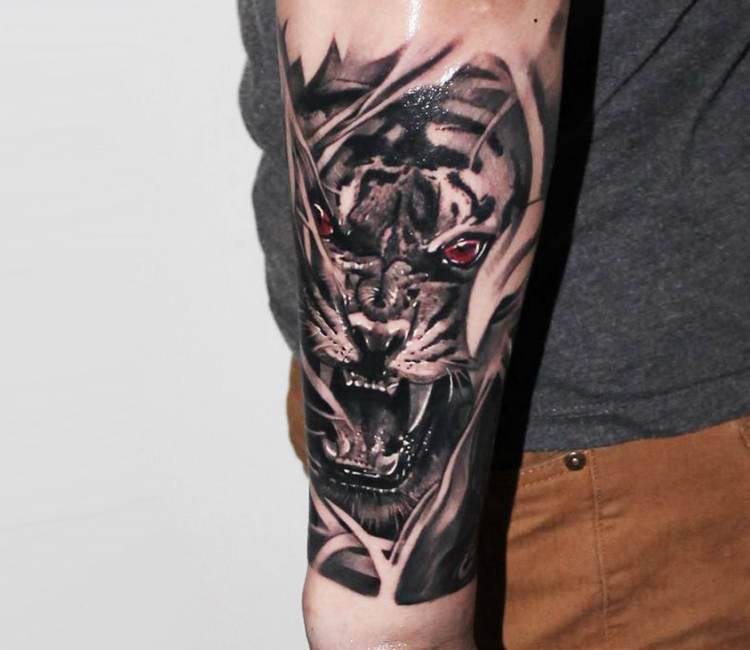 Cheap Crown Lion Flower Temporary Tattoos For Women Men Kids Boy Black Tiger  Skeleton Tattoo Sticker Fake Compass Tatoos Half Sleeve | Joom