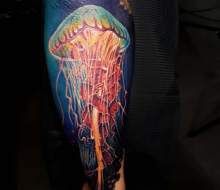Jellyfish tattoo: a symbol of strength and beauty on the body - ❤️ Онлайн  блог о тату IdeasTattoo