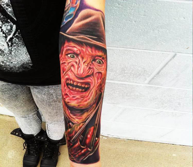 Freddy krueger realistic tattoo Mike Devries. 