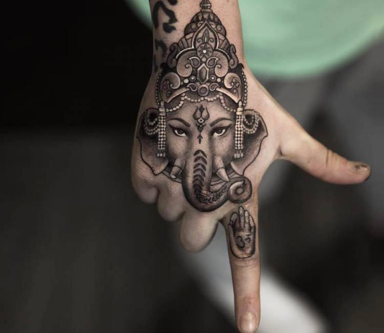 Ganesha Symbol Tattoo Vector Stock Vector by ©thinkliketiger@gmail.com  398721458