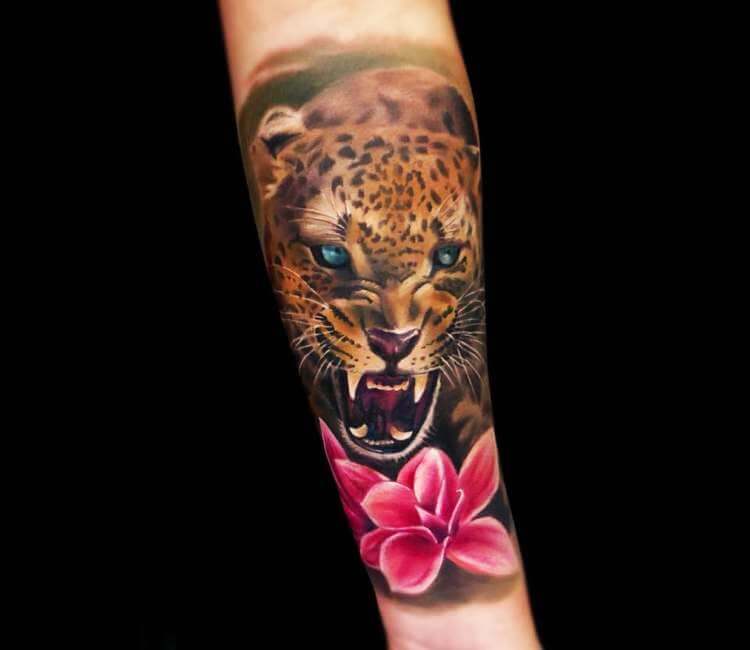 Leopard tattoo by Oleg Black | Photo 23233