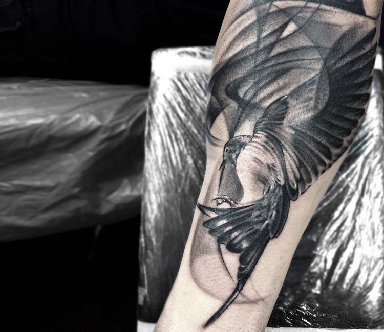 realistic bird tattoo | Eight of Swords Tattoo