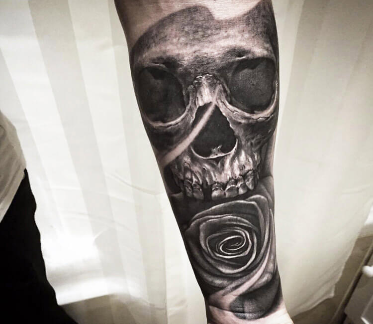 Skull tattoo by Rob Richardson | Post 13732