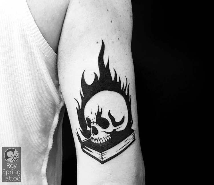 Tattoo uploaded by Floyd Varesi • #skulls • Tattoodo