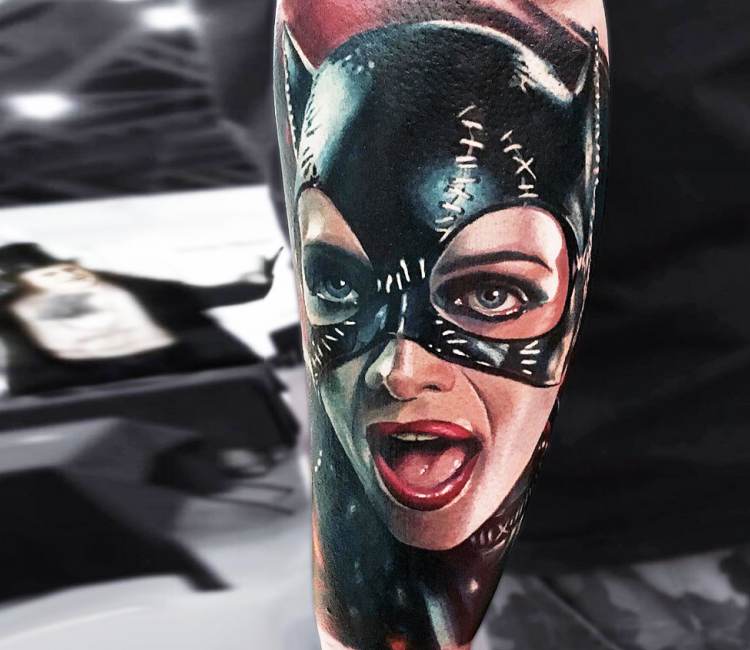 Tattoo mum turns cat woman as she flaunts inked body in sexy latex outfit   Daily Star