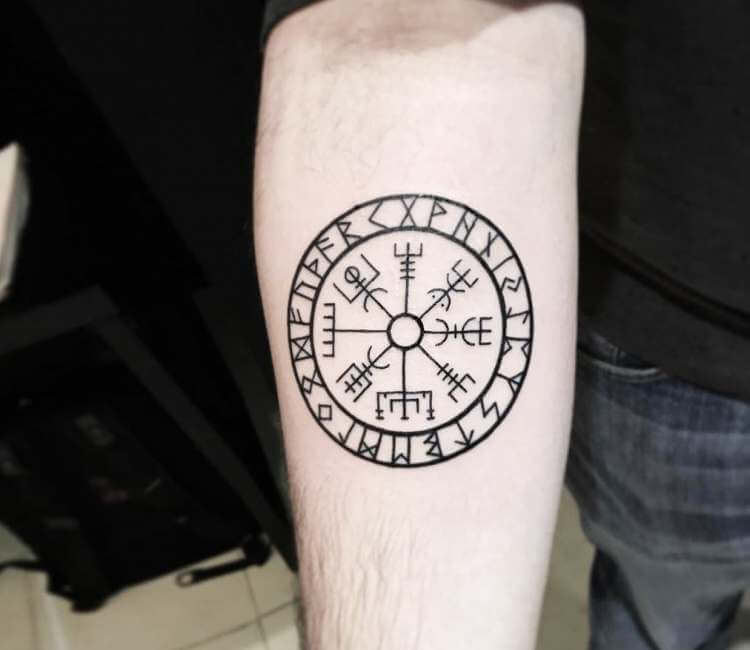 Aggregate More Than 79 Compass Tattoo On Forearm Ineteachers