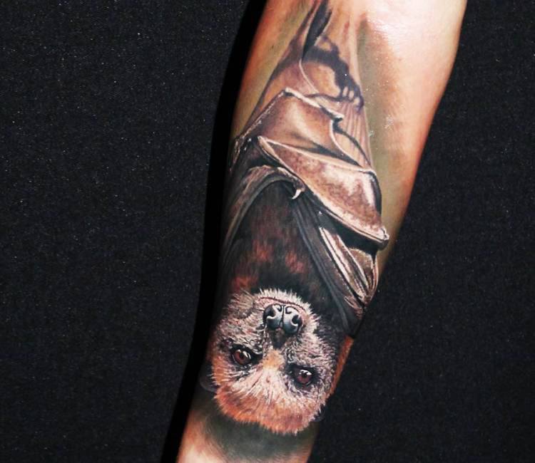 Inkglorious Custom Tattoo Studio - Cool photo realistic bat done today by  @kbeartattoos #bat #battattoo #flyingpuppy #bats #customtattoo  #realistictattoo #realism #realismtattoo #photorealism #tattoo  #victorytattooink #cheyennehawk #femaletattooartist ...