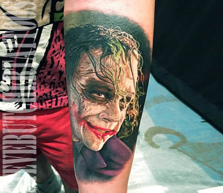 Gervonta Davis Gets Massive Leg Sleeve Tat of Movie Icons Scarface  The  Joker