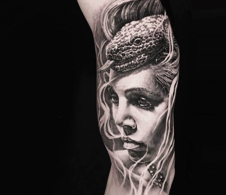 Traditional Woman with Snake Tattoo by Trevor Taylor / Liberty Tattoo /  Seattle : r/tattoos