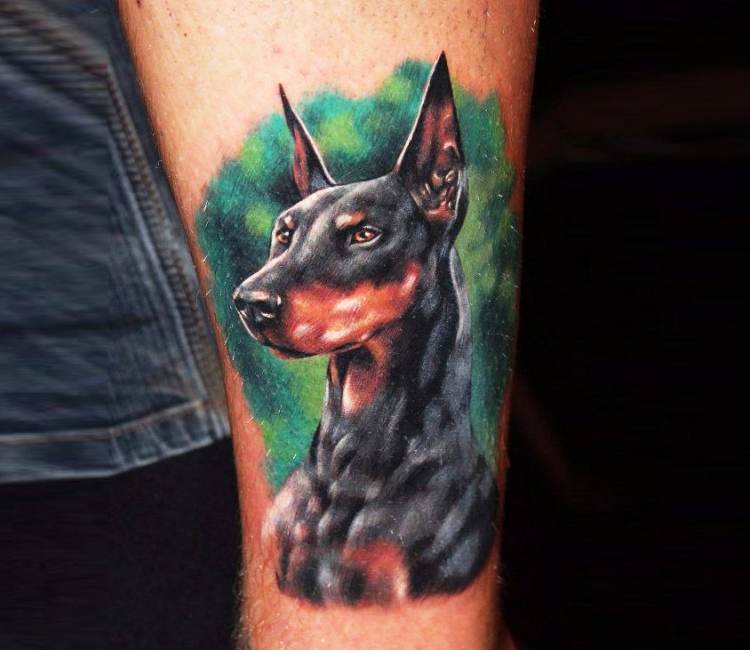 Doberman tattoo | Tattoo of a doberman dog on foot. | creepstattoo | Flickr