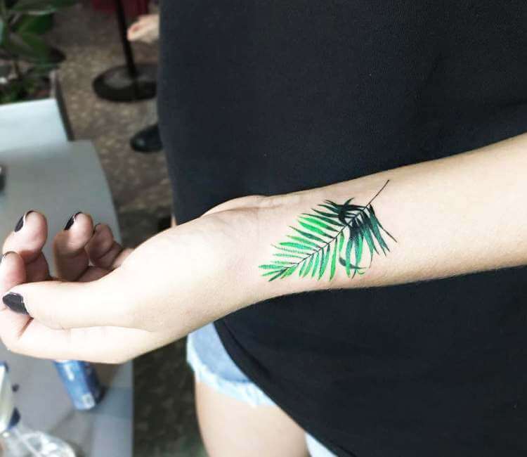 Fern leaf tattoo by Zihee Tattoo | Post 25144